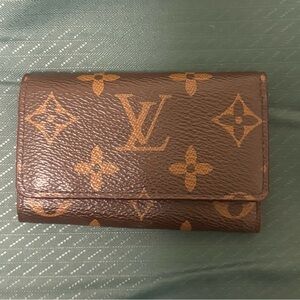 Louise Vuitton cardholder wallet
